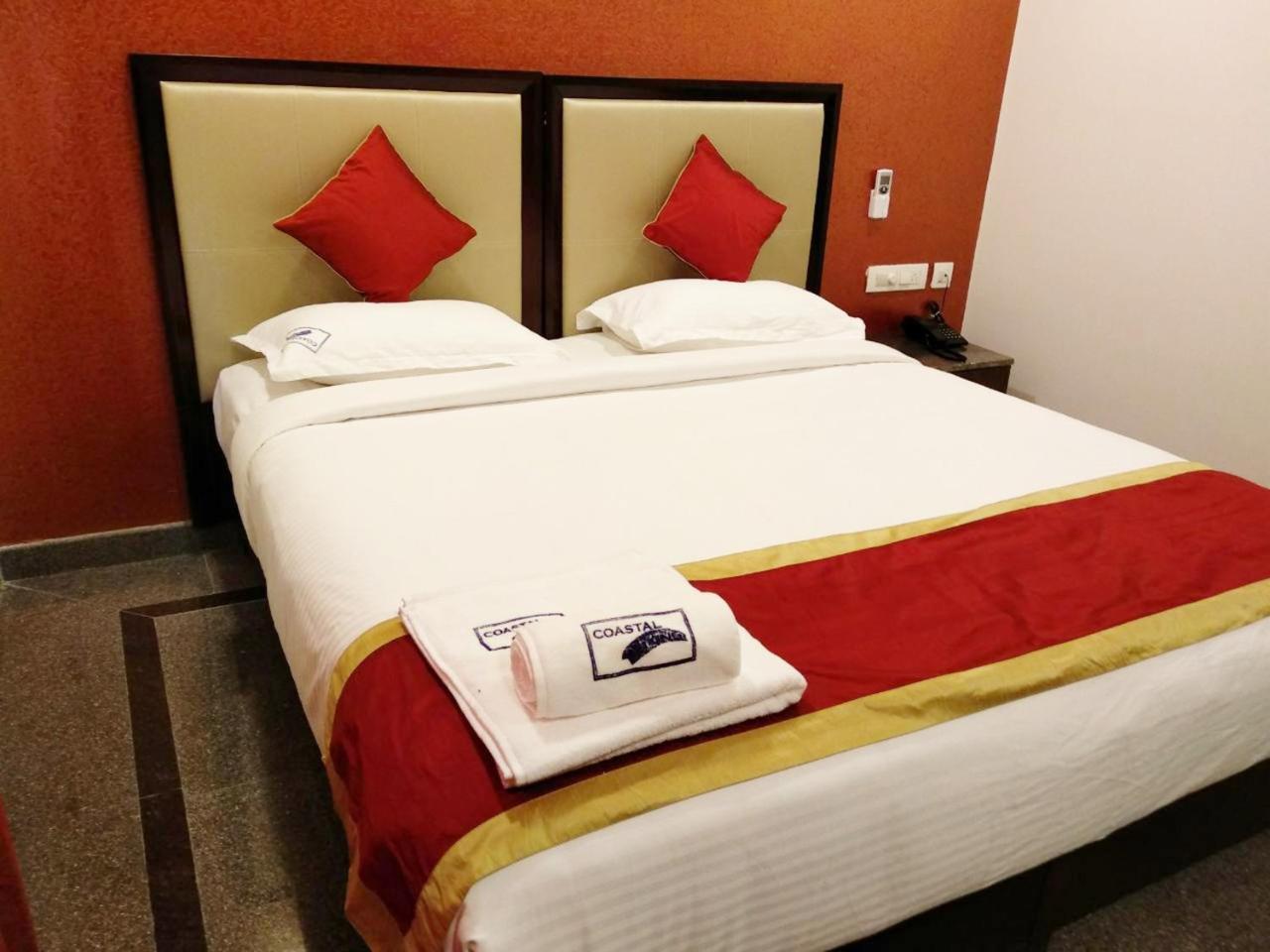 Hotel Coastal King à Bangalore Extérieur photo